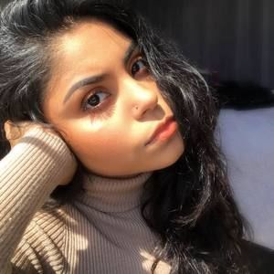 Meet your Posher, Danae